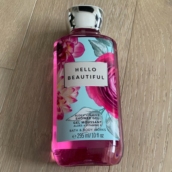 *NEW* Bath & Body Works Shower Gel - Hello Beautiful - Picture 2 of 3